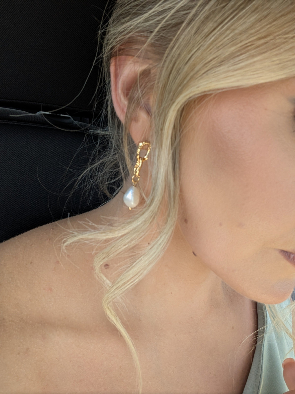 Gold Sandy Textured Chunky Chain Pearl Drop Earrings-1