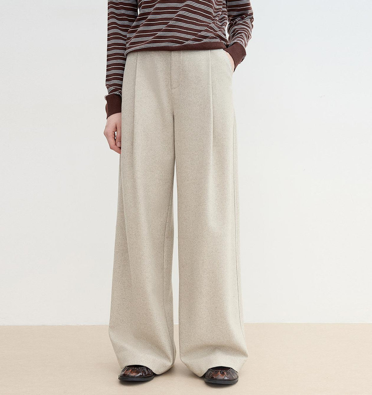 "Leisure Moments" classic low-waisted loose casual straight pants exquisite fashion sense casual pants for women-1